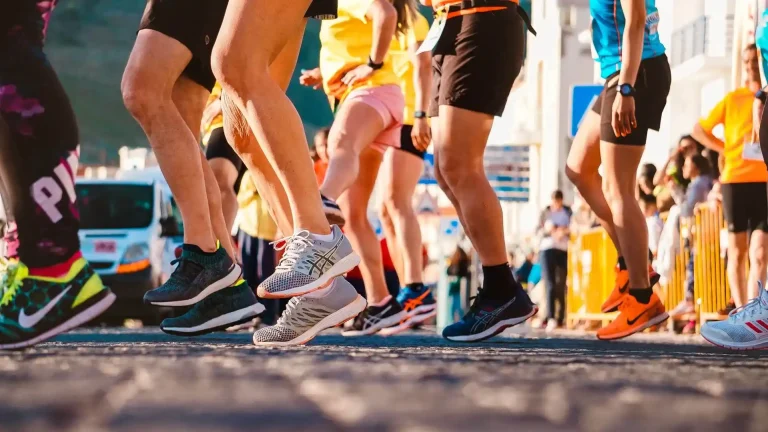 Préparer un trail : faut-il alterner ses chaussures de route avec ses chaussures de trail ?