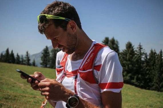Trail à l'étranger : bien préparer sa connexion avant de s'envoler pour une course