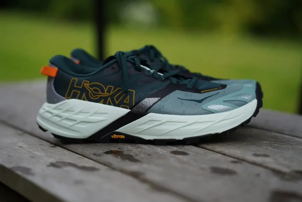 Hoka Speedgoat 7 : Test & Avis Complet 2026 — La Référence Trail Polyvalente