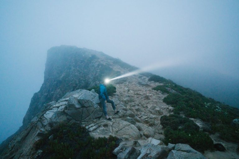 Lampe Frontale Trail 2026 — Comparatif : Silva, Petzl, Ledlenser